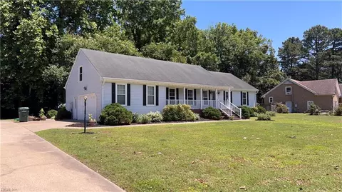 4616 Schooner Blvd, Suffolk, VA 23435