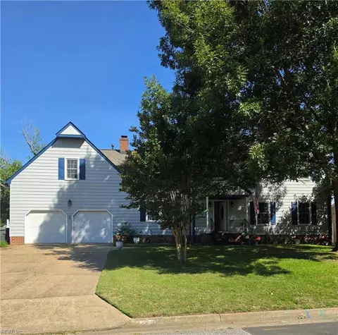 85 Waterview Dr, Newport News, VA 23608