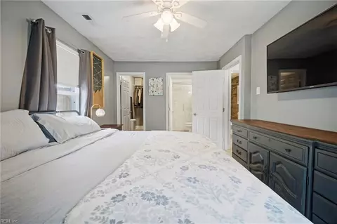 Bedroom - 439 Walnut St, Hampton, VA 23669 photo 2 of 3