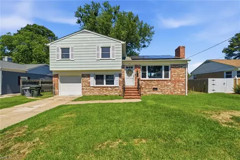 34 Southwind Dr, Hampton, VA 23669