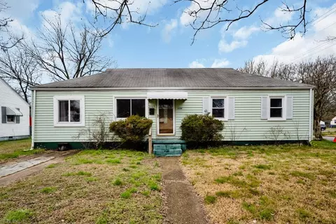 3529 Thurston St, Norfolk, VA 23513