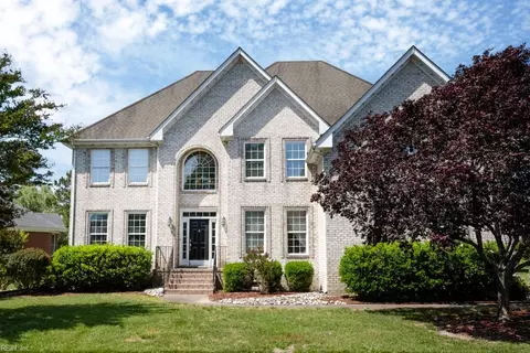 1332 Club House Dr, Chesapeake, VA 23322