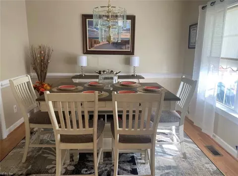 Dining - 16 Al St, Hampton, VA 23664 photo 1 of 2