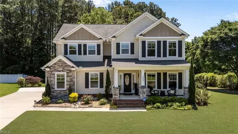2009 Skimmers Ln, Suffolk, VA 23434