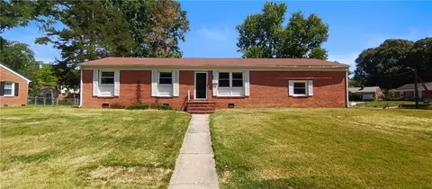 329 De Laura Dr, Newport News, VA 23608