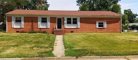 329 De Laura Dr, Newport News, VA 23608