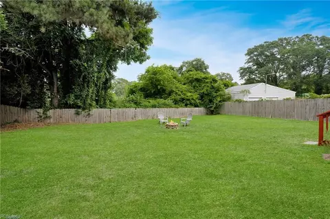 Exterior - 3496 E Bonner Dr, Norfolk, VA 23513 photo 5 of 7