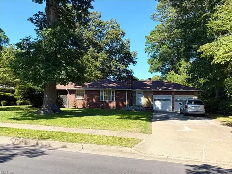 6916 Riddick St, Norfolk, VA 23518