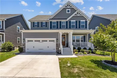 781 Big Bear Ln, Chesapeake, VA 23323