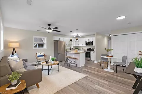 726 Hemlock Ave, Hampton, VA 23661