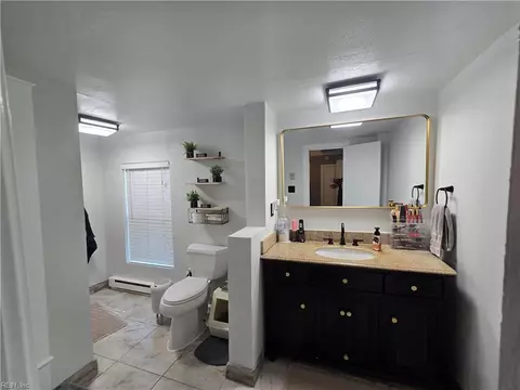Bath - 9305 Eclipse Dr, Suffolk, VA 23433 photo 1 of 2