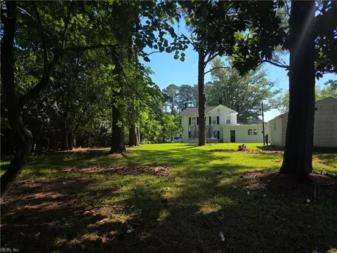 Exterior - 9305 Eclipse Dr, Suffolk, VA 23433 photo 6 of 15
