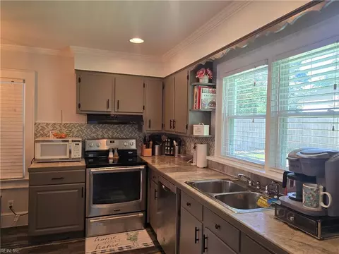 Kitchen - 9305 Eclipse Dr, Suffolk, VA 23433 photo 3 of 3
