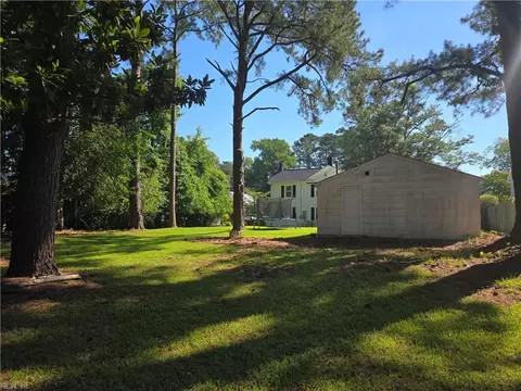 Exterior - 9305 Eclipse Dr, Suffolk, VA 23433 photo 7 of 15