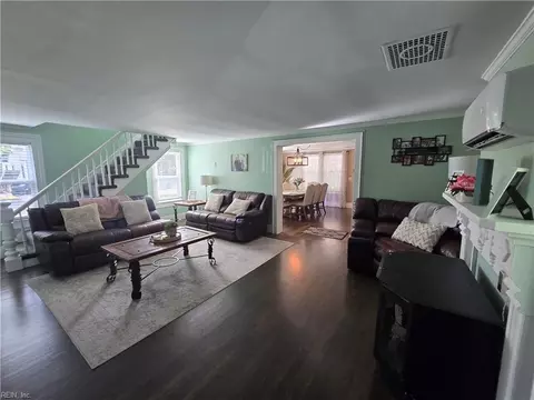 Living - 9305 Eclipse Dr, Suffolk, VA 23433 photo 2 of 3