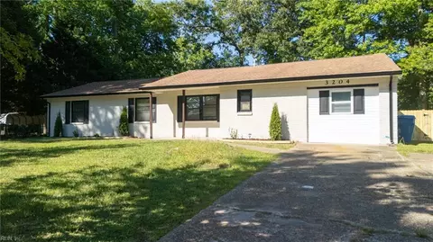 3204 Club House Rd, Virginia Beach, VA 23452