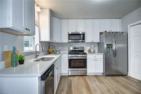 Kitchen - 228 Libby St, Hampton, VA 23663 photo 1 of 5