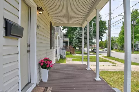 Exterior - 228 Libby St, Hampton, VA 23663 photo 1 of 5