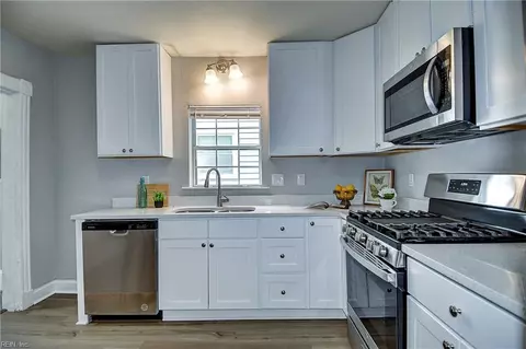 Kitchen - 228 Libby St, Hampton, VA 23663 photo 4 of 5
