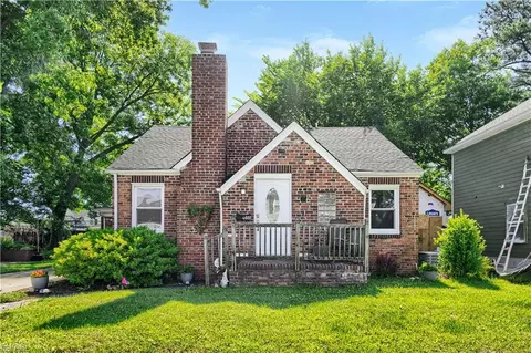 1050 Mapole Ave, Norfolk, VA 23504