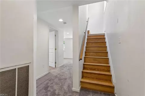 Entry Way - 1007 Quash St, Hampton, VA 23669 photo 3 of 3