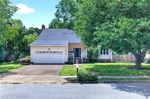 Exterior - 206 Admiral Ct, Hampton, VA 23669 photo 2 of 9