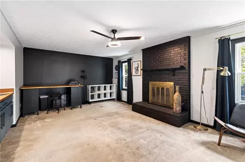 Living - 206 Admiral Ct, Hampton, VA 23669 photo 1 of 2