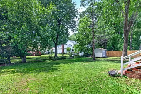 Exterior - 206 Admiral Ct, Hampton, VA 23669 photo 8 of 9
