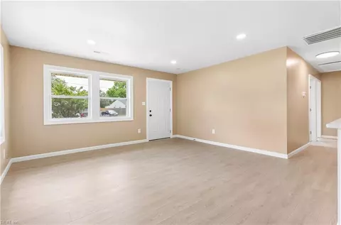 Living - 213 Shawen Dr, Hampton, VA 23669 photo 2 of 2