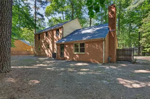 Exterior - 109 Peyton Rd, Williamsburg, VA 23185 photo 5 of 5