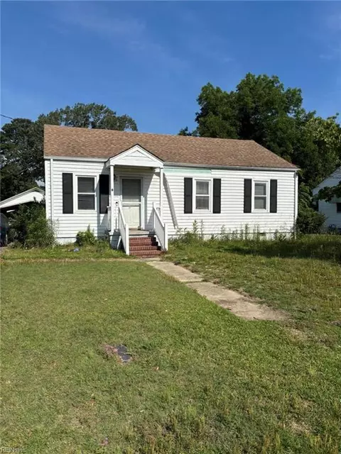 8 Bradley Ave, Portsmouth, VA 23701