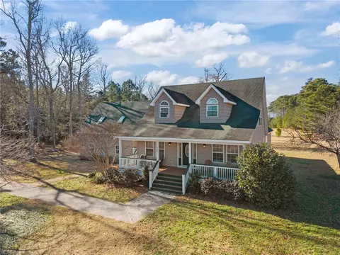 108 Young Rider Ln, Grandy, NC 27939
