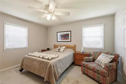 Bedroom - 18 Eagle Point Rd, Hampton, VA 23669 photo 3 of 5
