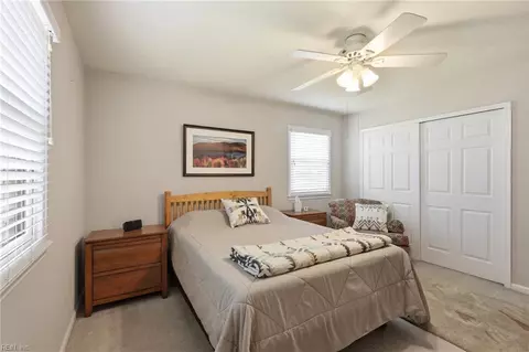 Bedroom - 18 Eagle Point Rd, Hampton, VA 23669 photo 4 of 5