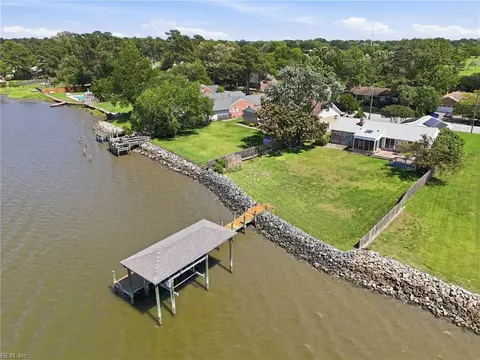 View/Area - 18 Eagle Point Rd, Hampton, VA 23669 photo 7 of 10