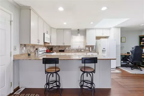 Kitchen - 18 Eagle Point Rd, Hampton, VA 23669 photo 2 of 3