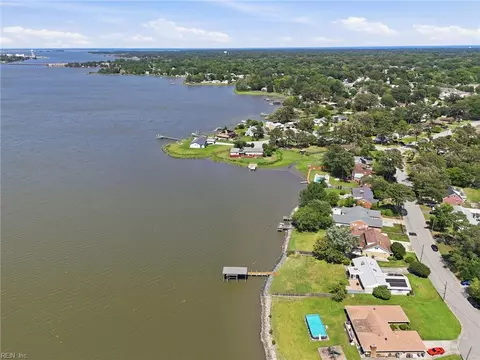 View/Area - 18 Eagle Point Rd, Hampton, VA 23669 photo 5 of 10
