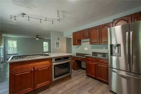 Kitchen - 4100 Scotfield Dr, Chesapeake, VA 23321 photo 4 of 4