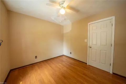 Bedroom - 4100 Scotfield Dr, Chesapeake, VA 23321 photo 5 of 9