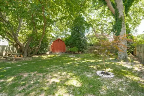 Exterior - 4100 Scotfield Dr, Chesapeake, VA 23321 photo 7 of 7