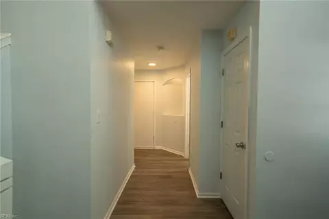 Entry Way - 4100 Scotfield Dr, Chesapeake, VA 23321 photo 2 of 4