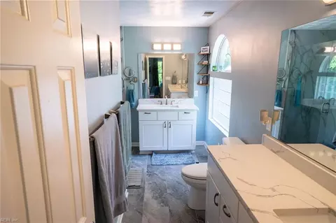 Bath - 4100 Scotfield Dr, Chesapeake, VA 23321 photo 2 of 5