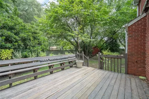 Exterior - 4100 Scotfield Dr, Chesapeake, VA 23321 photo 2 of 7