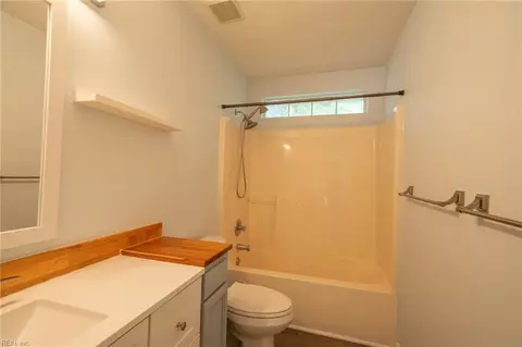 Bath - 4100 Scotfield Dr, Chesapeake, VA 23321 photo 5 of 5