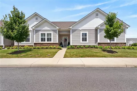 1501 Acadian Dr #B, Suffolk, VA 23434