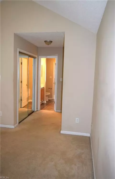 Entry Way - 75 Madison Chse Chase, Hampton, VA 23666 photo 1 of 1