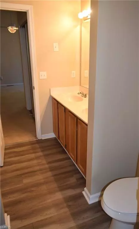 Bath - 75 Madison Chse Chase, Hampton, VA 23666 photo 3 of 4