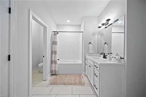 Bath - 4603 Longleaf Pl, Chesapeake, VA 23321 photo 3 of 3