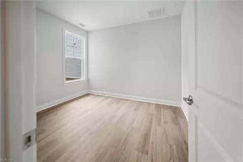 Bedroom - 4603 Longleaf Pl, Chesapeake, VA 23321 photo 1 of 7