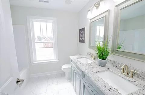 Bath - 413 Octavia Dr, Tabb, VA 23693 photo 4 of 5